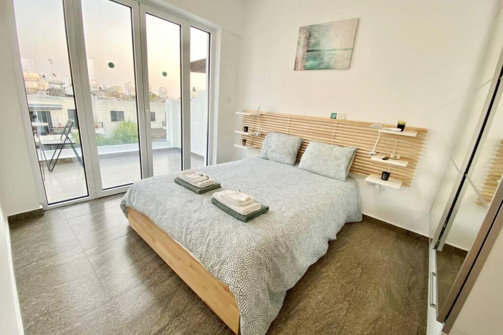Ferienwohnung Ev Zin - Modern, Cozy, 1 Bed, Pool, 2 Balconies, A105 Paphos Exterior foto