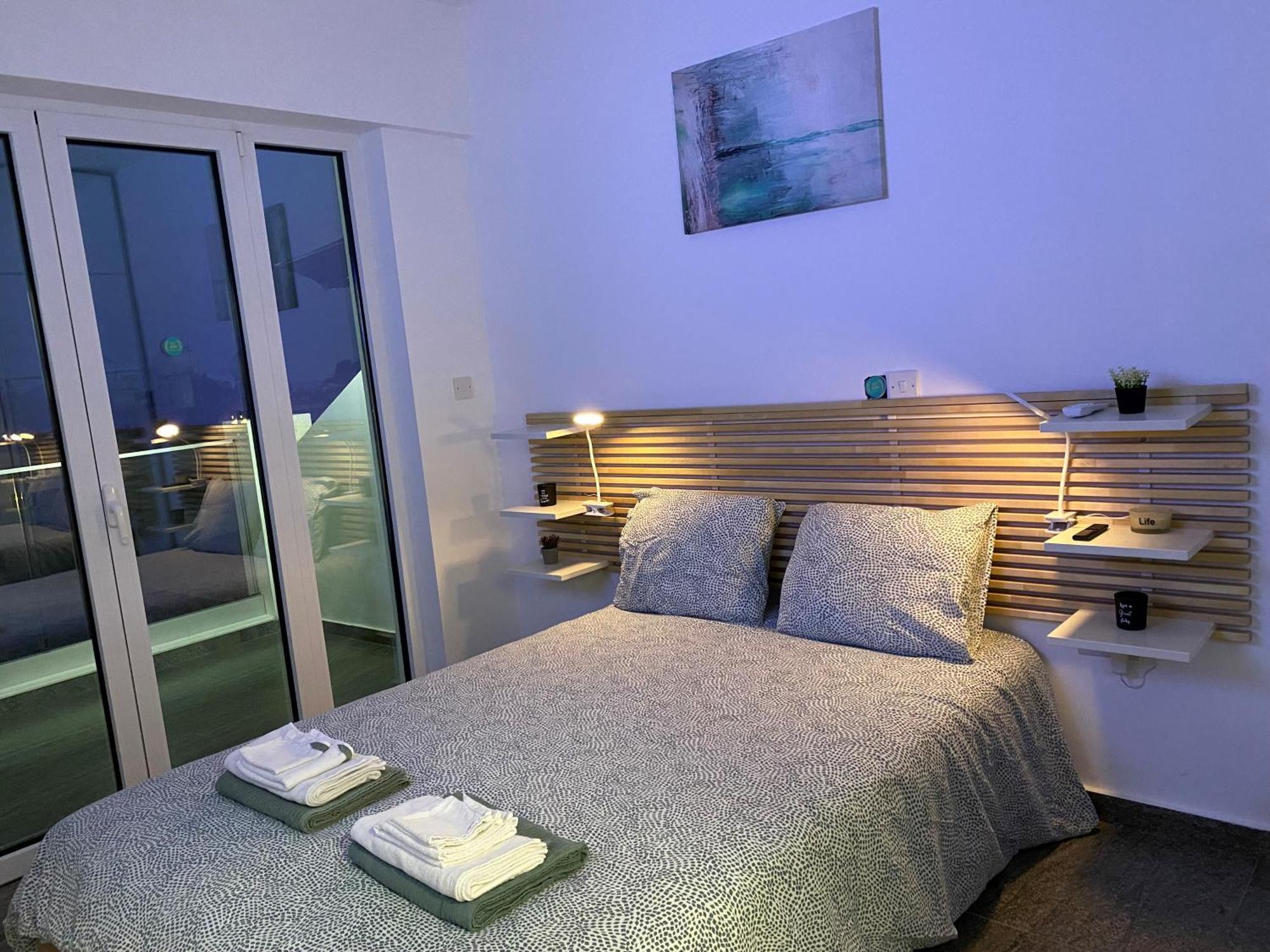 Ferienwohnung Ev Zin - Modern, Cozy, 1 Bed, Pool, 2 Balconies, A105 Paphos Exterior foto