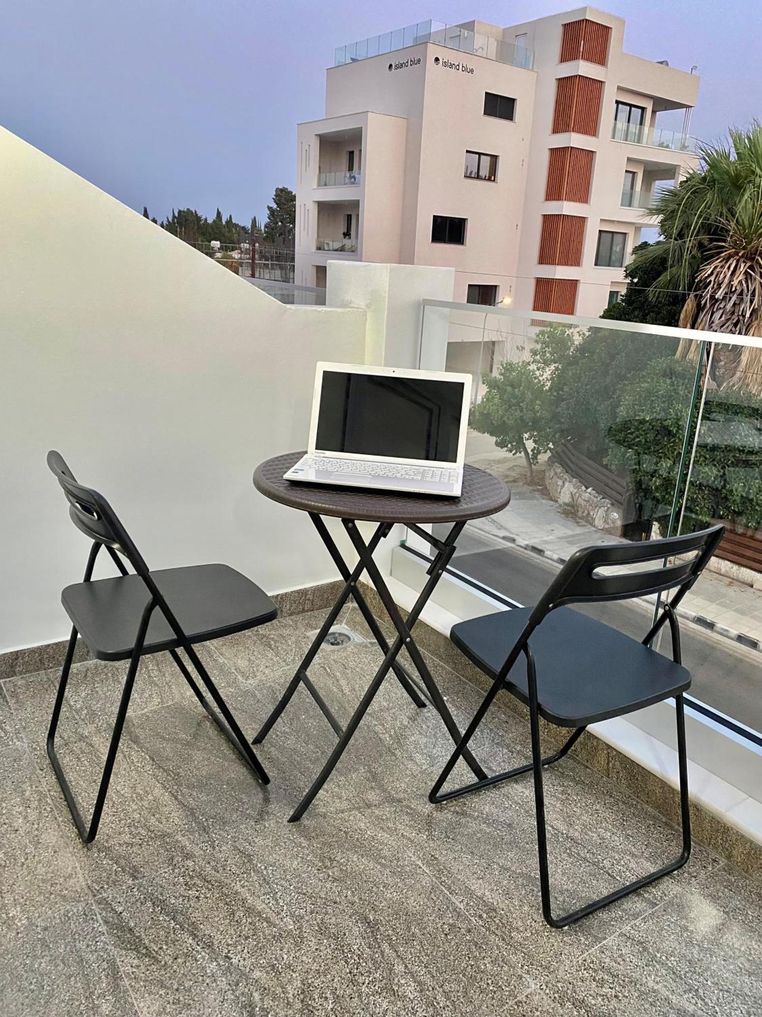 Ferienwohnung Ev Zin - Modern, Cozy, 1 Bed, Pool, 2 Balconies, A105 Paphos Exterior foto